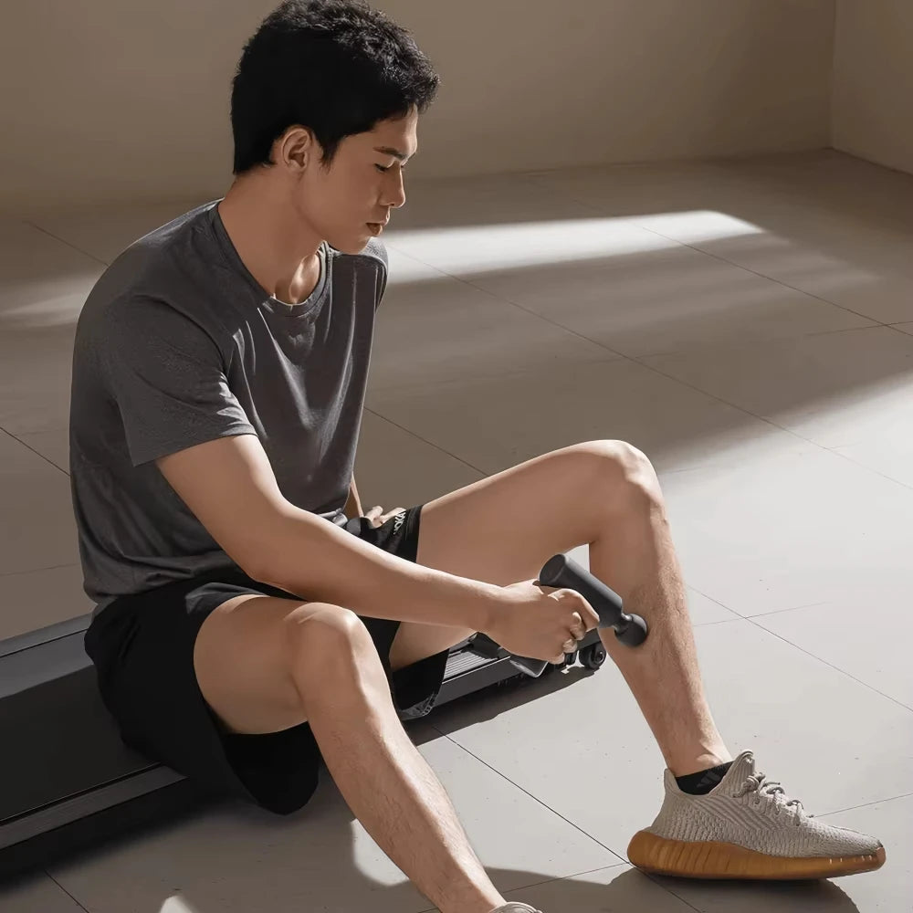 XIAOMI Mijia Mini Fascia Gun 3 Portable Muscle Massage Gun 12kg Thrust Brushless Silent Motor 3 Massager Heads Relax Body